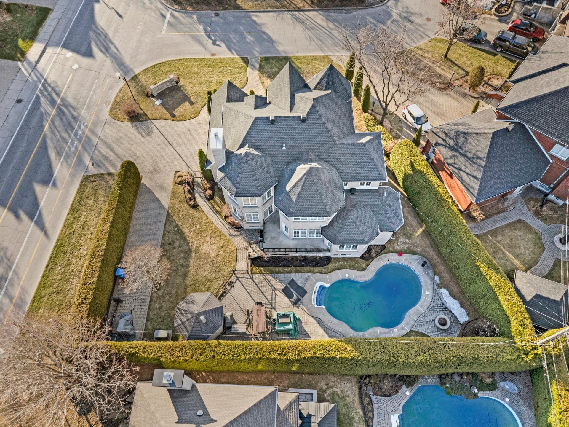 









451


Boul. de Fontainebleau

,
Blainville,




QC
J7B1W7

