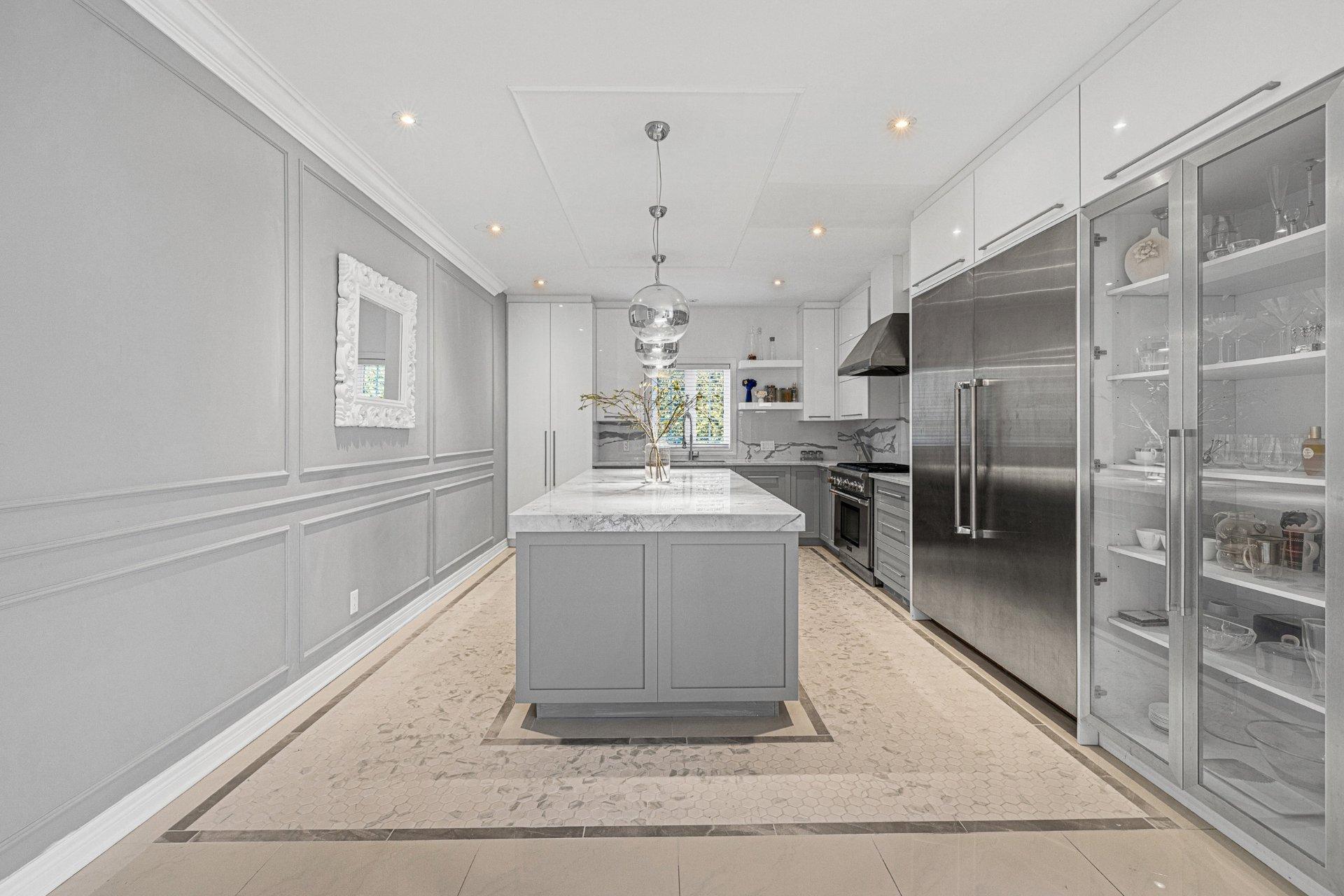 









451


Boul. de Fontainebleau

,
Blainville,




QC
J7B1W7

