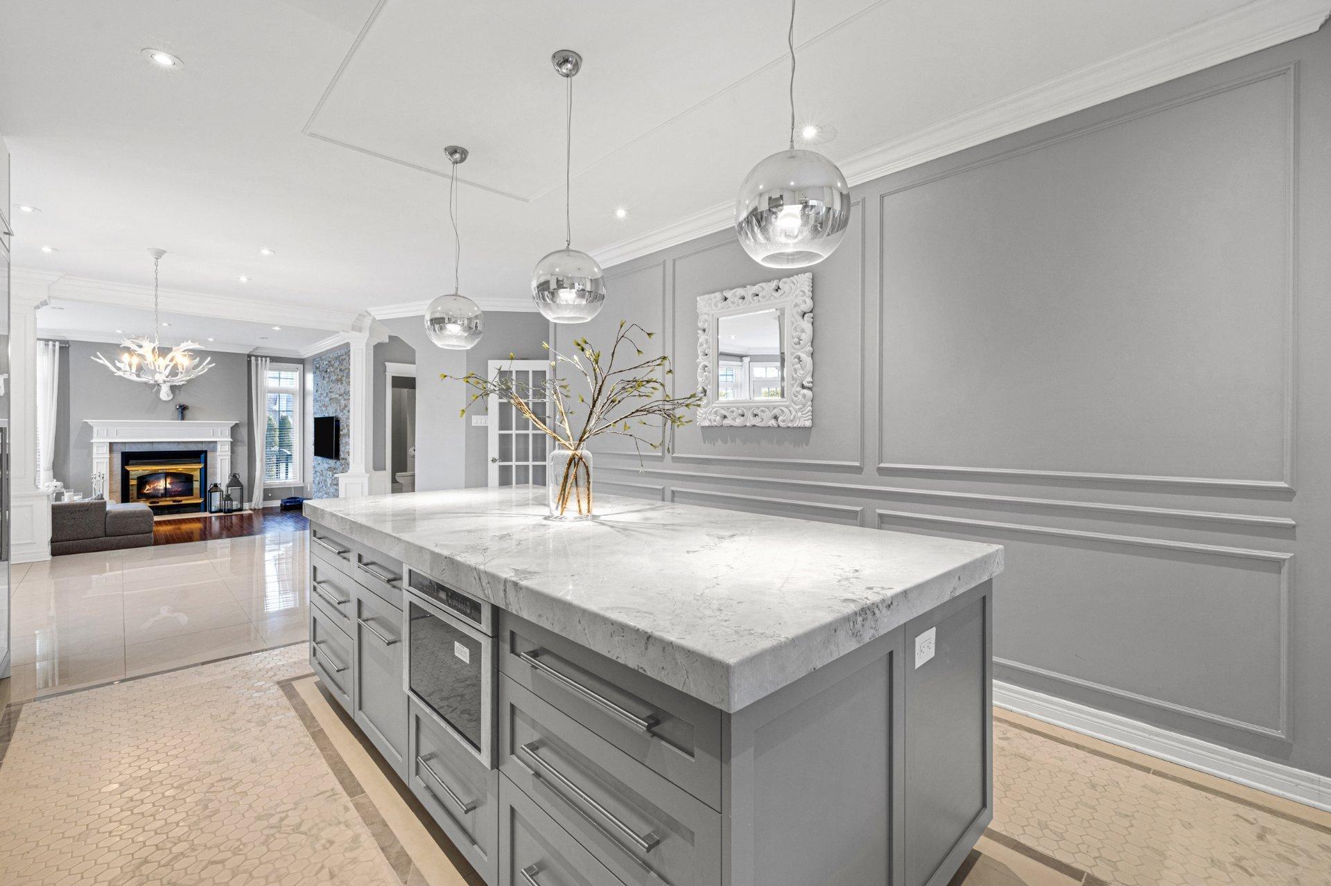 









451


Boul. de Fontainebleau

,
Blainville,




QC
J7B1W7

