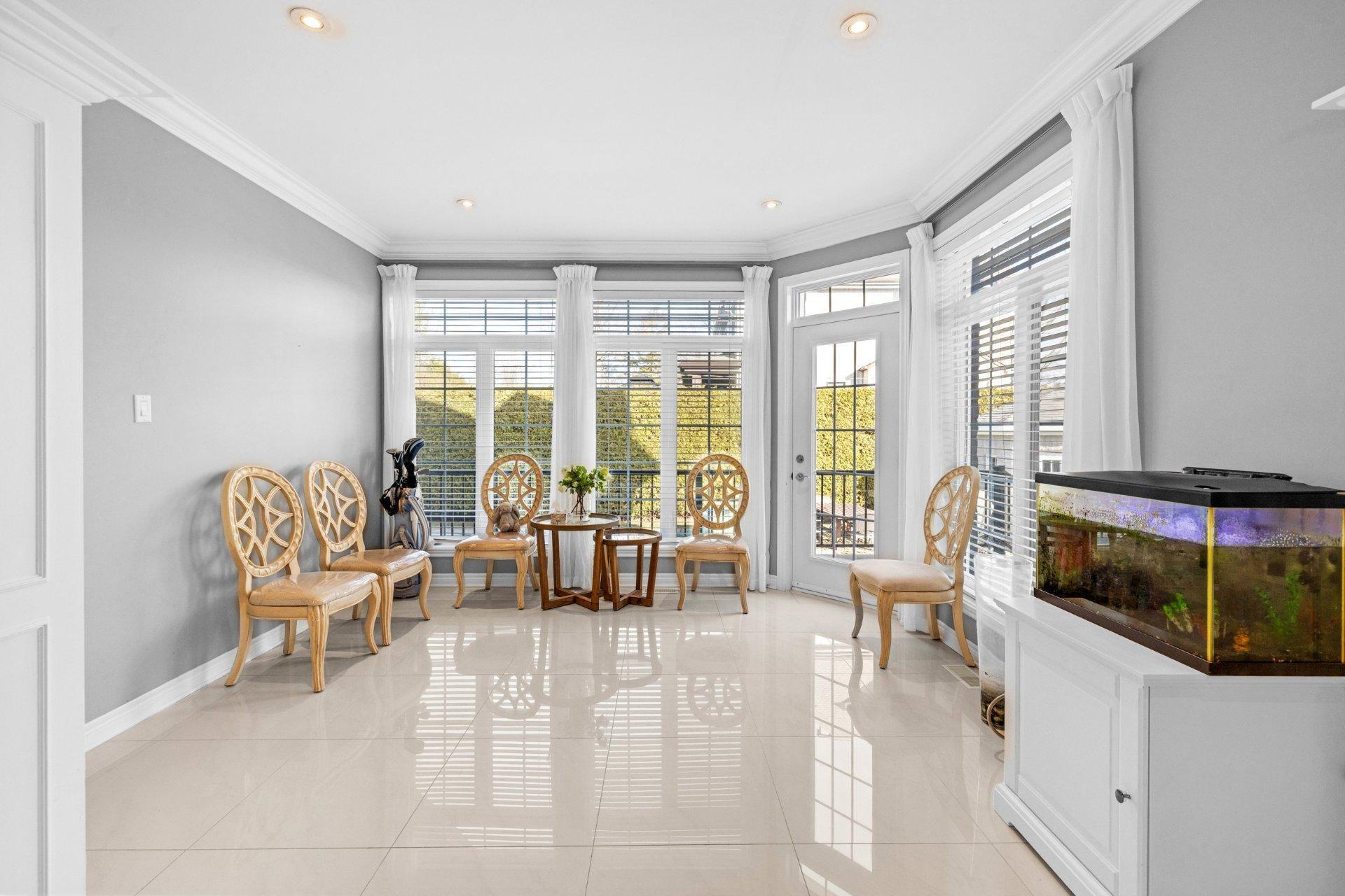 









451


Boul. de Fontainebleau

,
Blainville,




QC
J7B1W7

