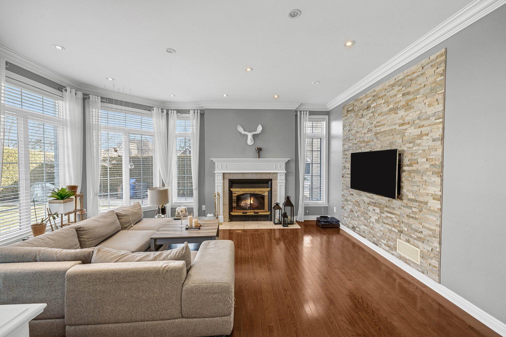 









451


Boul. de Fontainebleau

,
Blainville,




QC
J7B1W7

