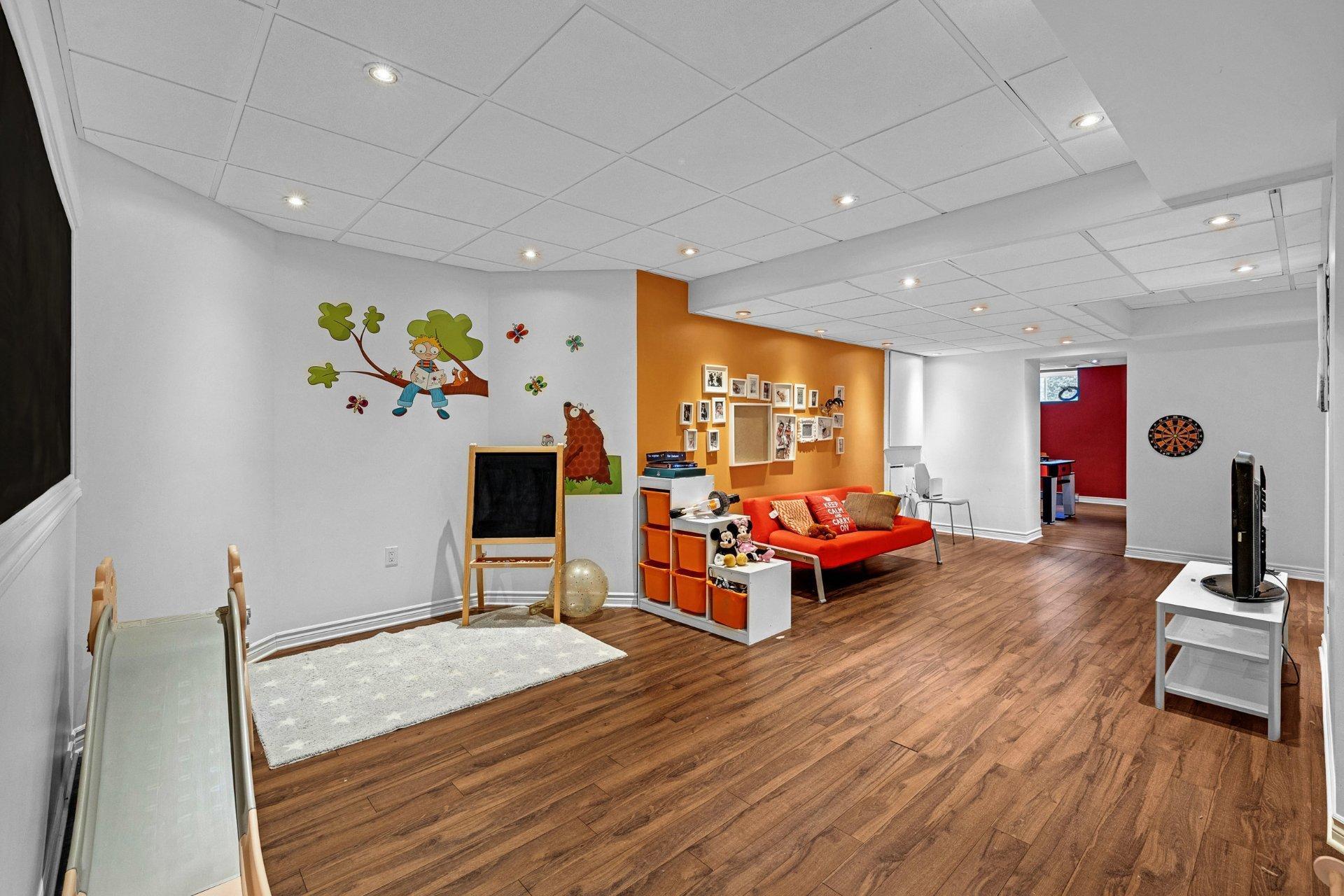 









451


Boul. de Fontainebleau

,
Blainville,




QC
J7B1W7

