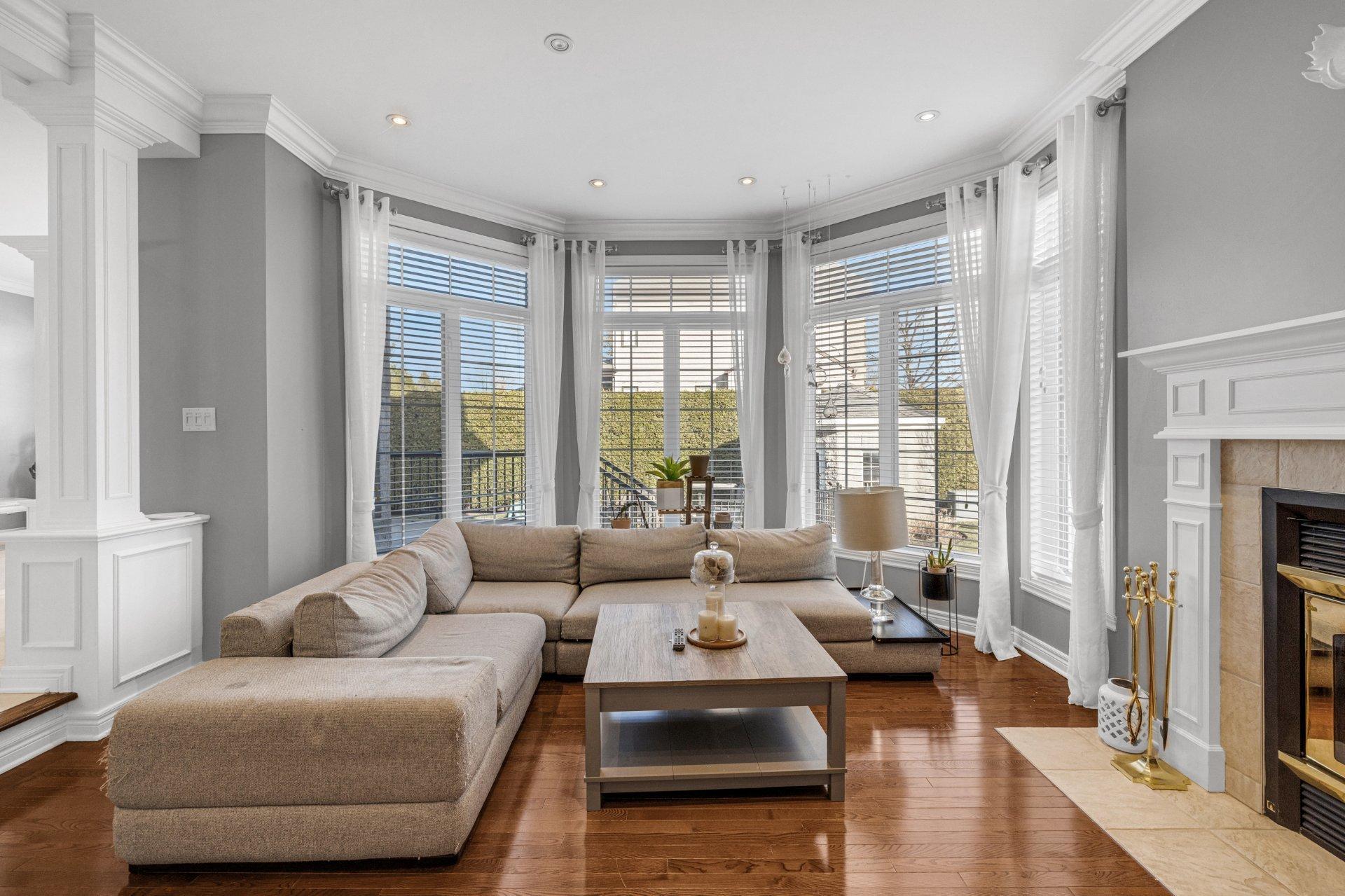 









451


Boul. de Fontainebleau

,
Blainville,




QC
J7B1W7

