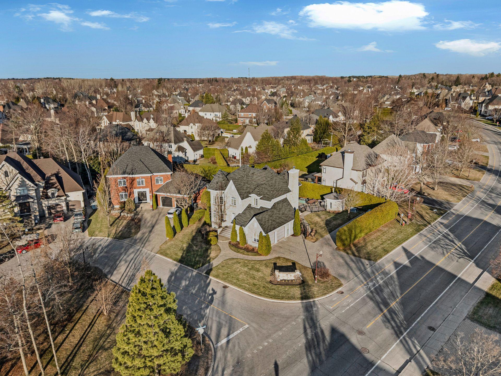 









451


Boul. de Fontainebleau

,
Blainville,




QC
J7B1W7

