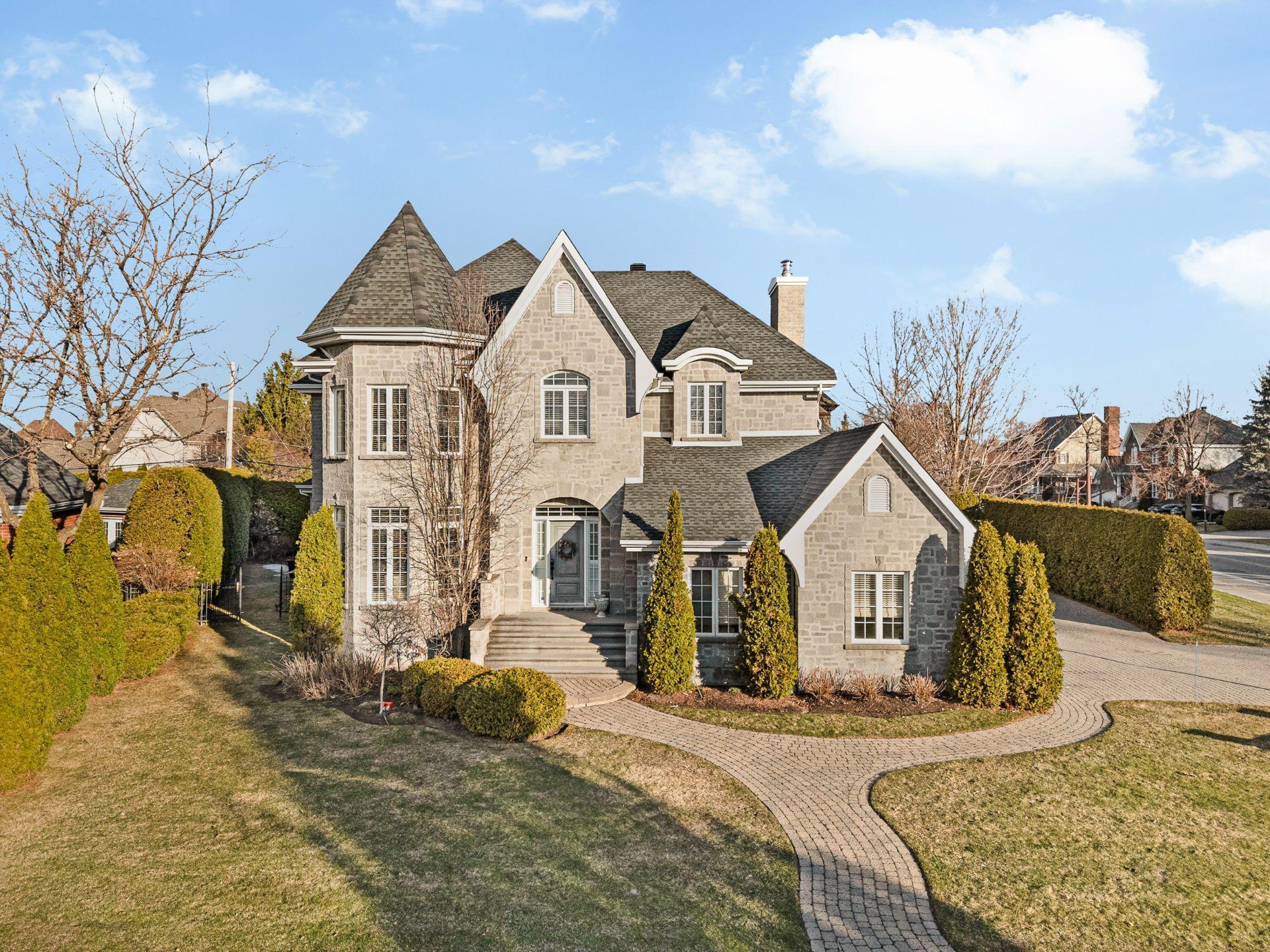 









451


Boul. de Fontainebleau

,
Blainville,




QC
J7B1W7

