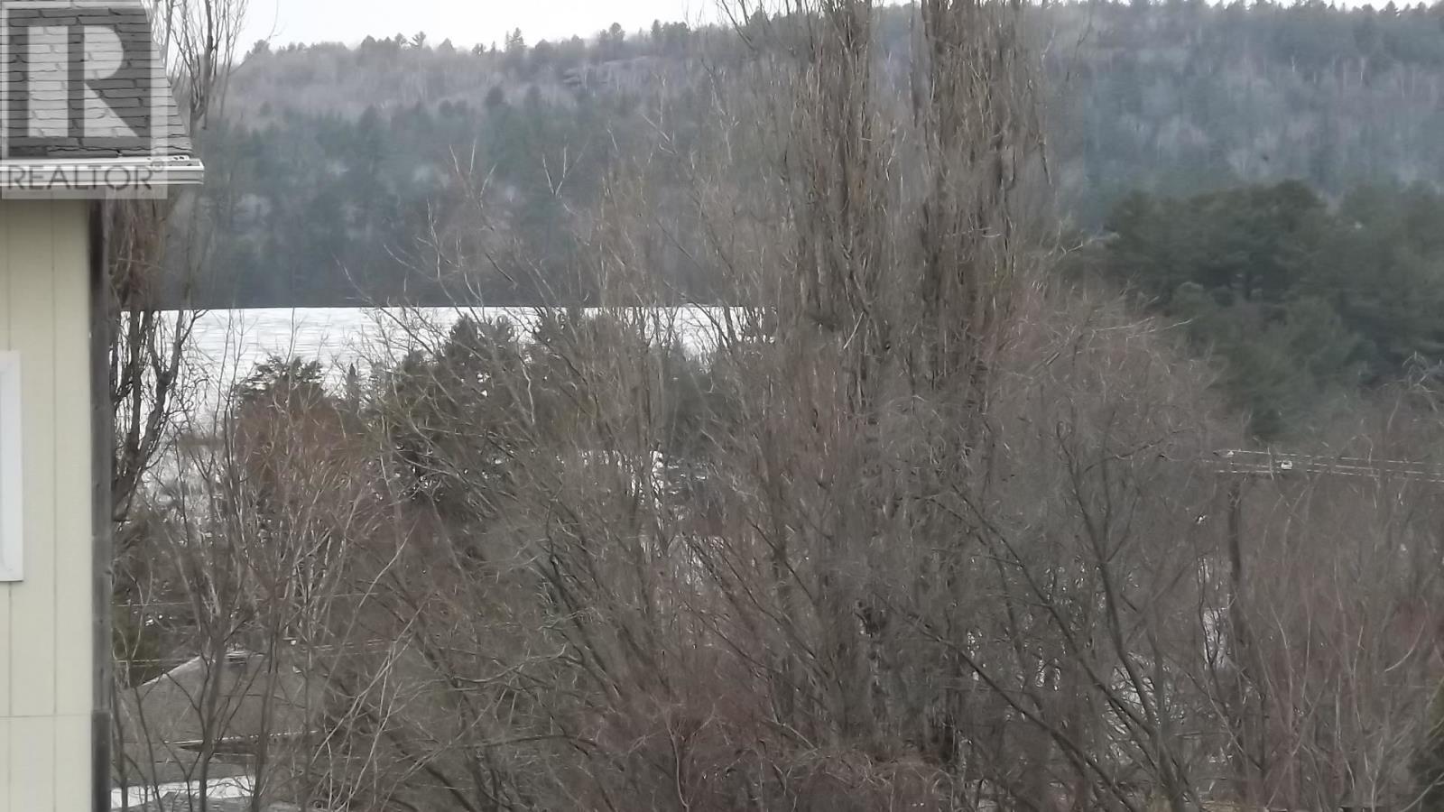 












81C Spruce AVE

,
Elliot Lake,




Ontario
P5A2C1

