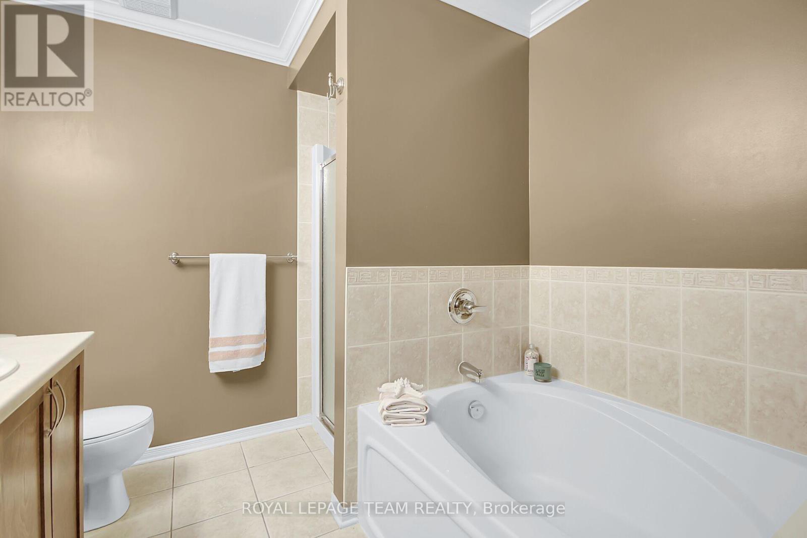 












2136 BERGAMOT CIRCLE

,
Ottawa,




Ontario
K4A4R4

