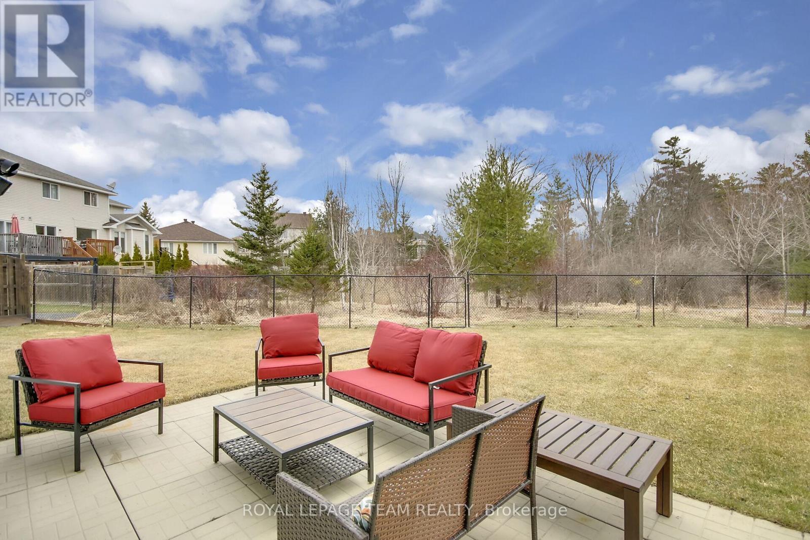 












2136 BERGAMOT CIRCLE

,
Ottawa,




Ontario
K4A4R4

