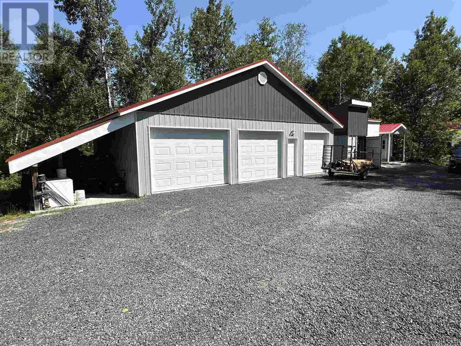 












837 Stanrock RD

,
Elliot Lake,




Ontario
P5A2S9

