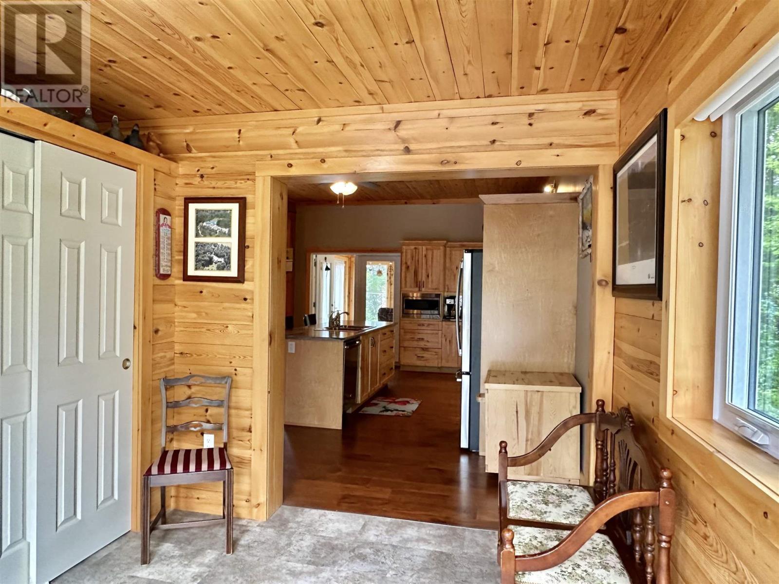 












837 Stanrock RD

,
Elliot Lake,




Ontario
P5A2S9


