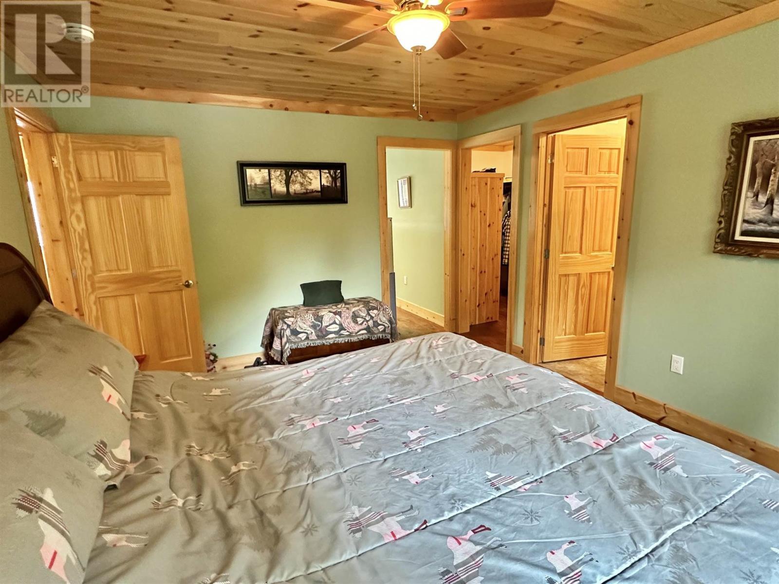 












837 Stanrock RD

,
Elliot Lake,




Ontario
P5A2S9

