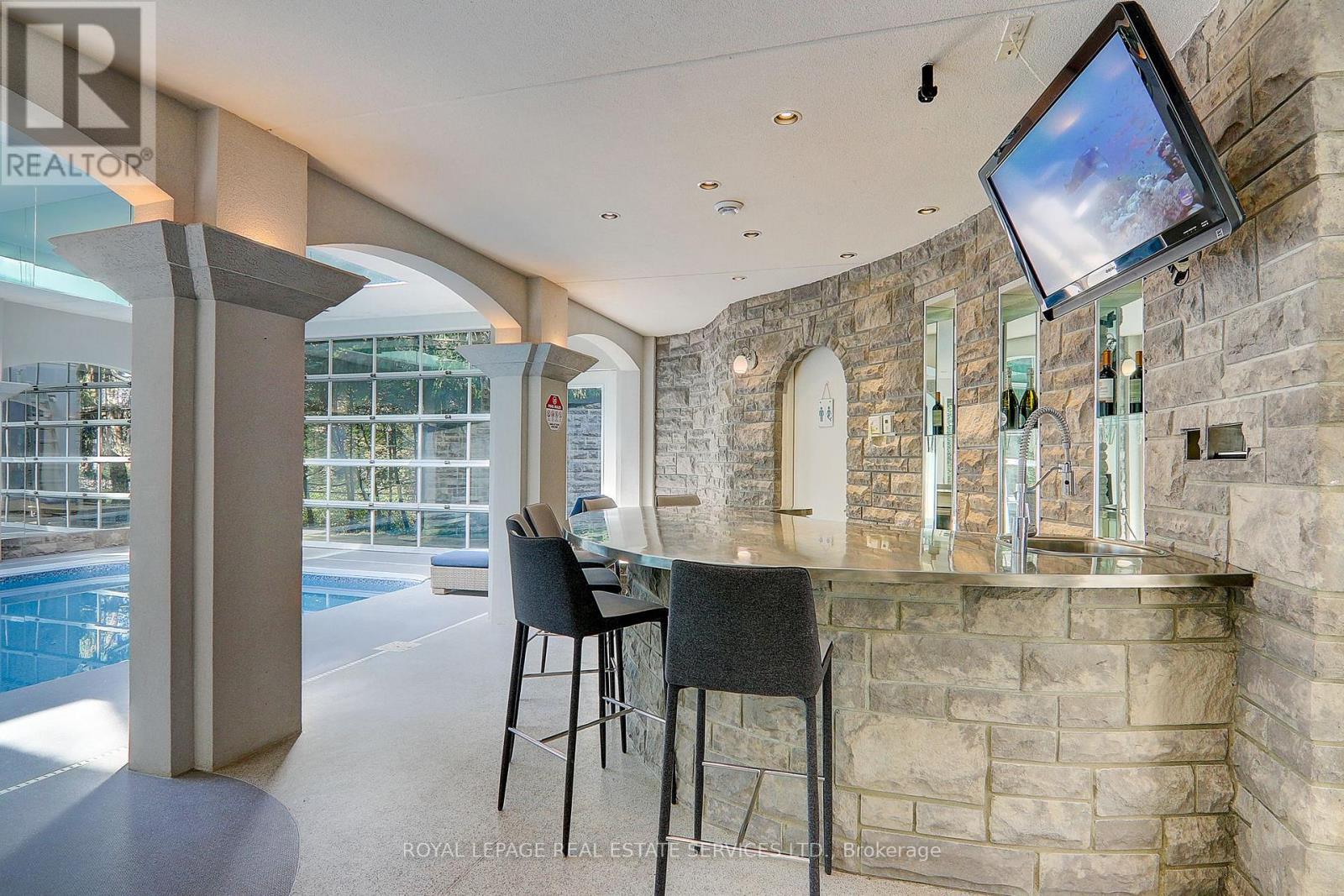 












52 INNISBROOK DRIVE

,
Wasaga Beach,




Ontario
L9Z1G3

