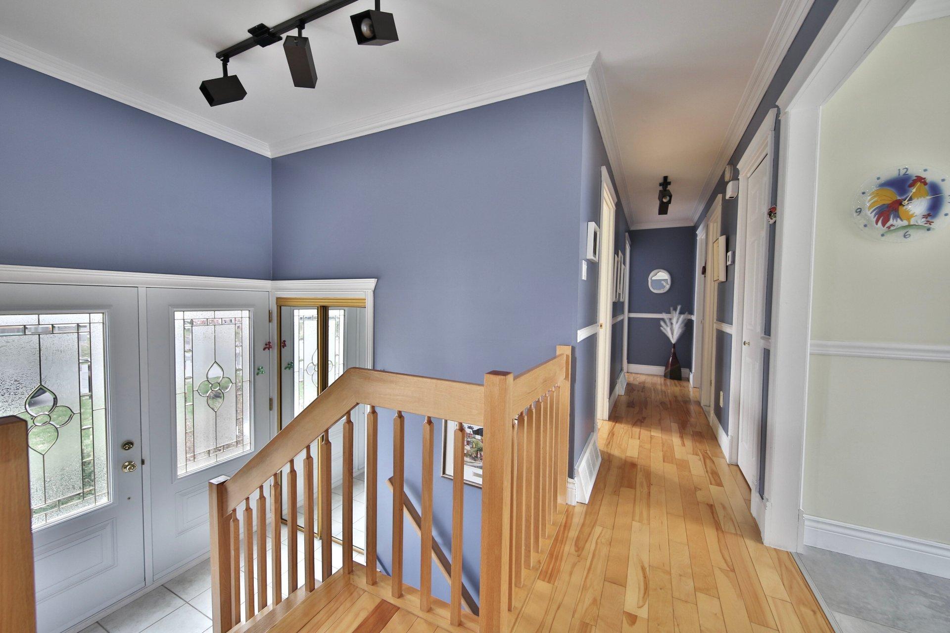 









1085


Rue Potvin

,
Beloeil,




QC
J3G3S6

