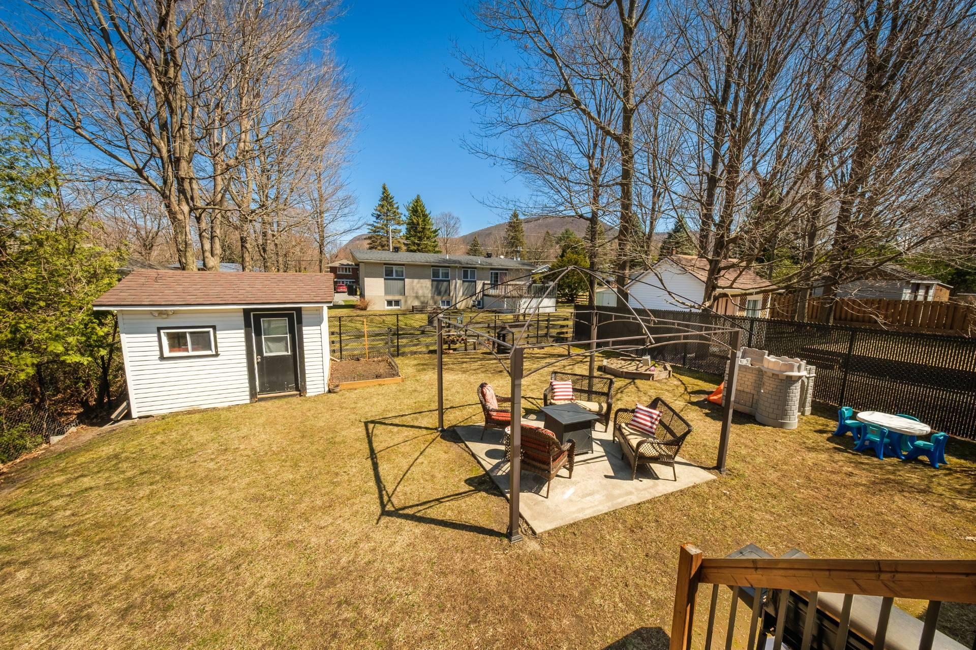 









337


Rue du Prince-Edward

,
Otterburn Park,




QC
J3H1W1

