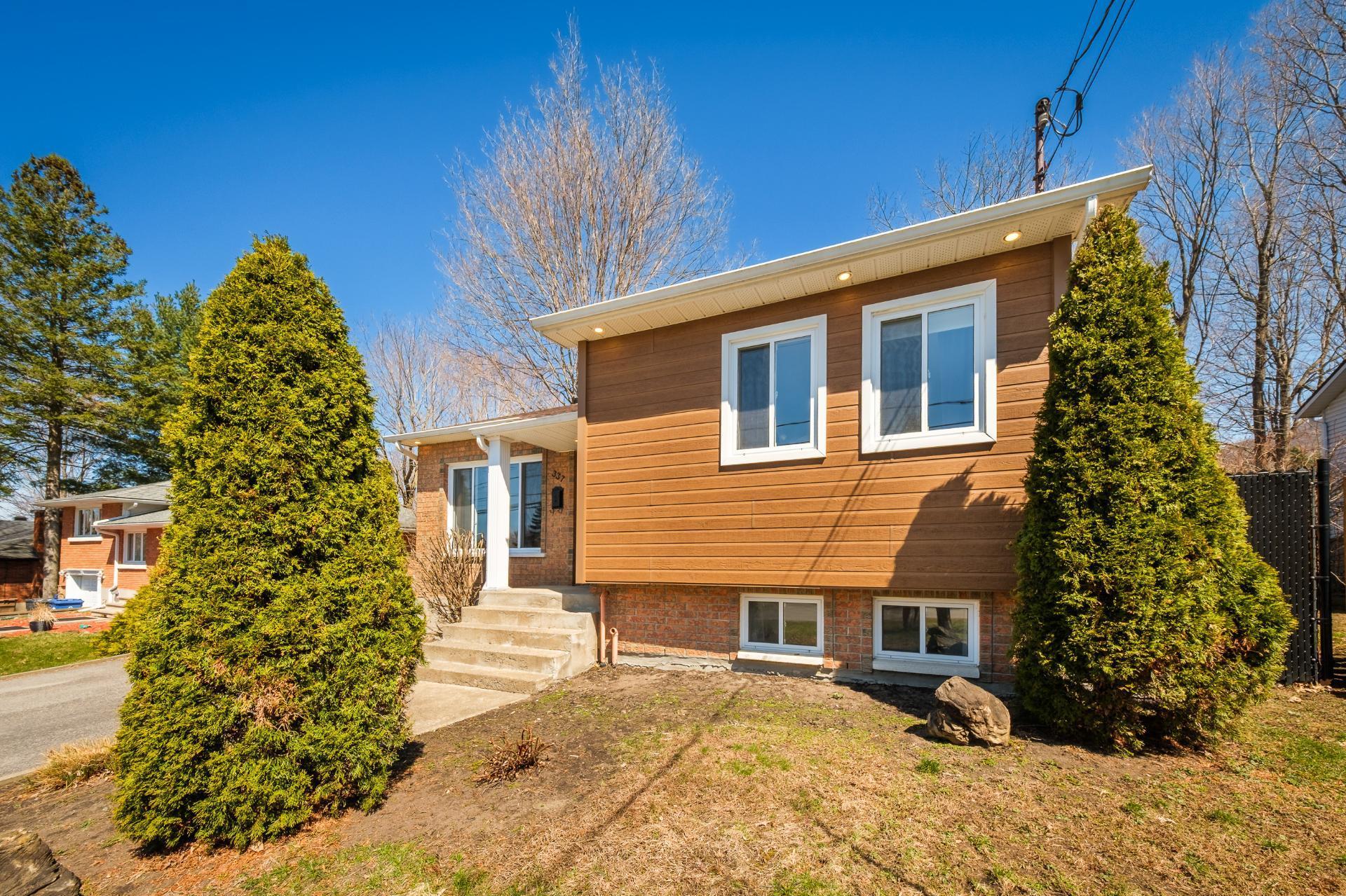 









337


Rue du Prince-Edward

,
Otterburn Park,




QC
J3H1W1

