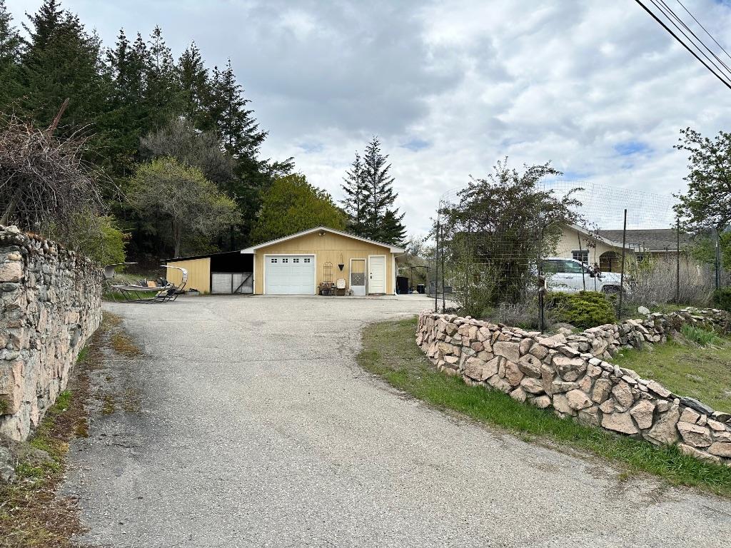 









7848


Okanagan Landing Bench

Road,
Vernon,







BC
V1H 1H3

