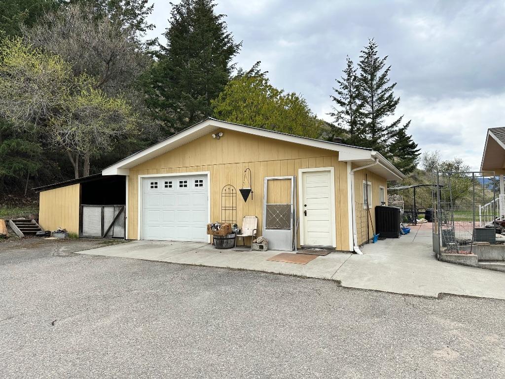 









7848


Okanagan Landing Bench

Road,
Vernon,







BC
V1H 1H3

