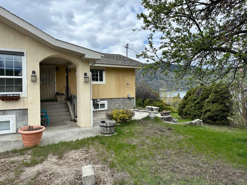 









7848


Okanagan Landing Bench

Road,
Vernon,







BC
V1H 1H3

