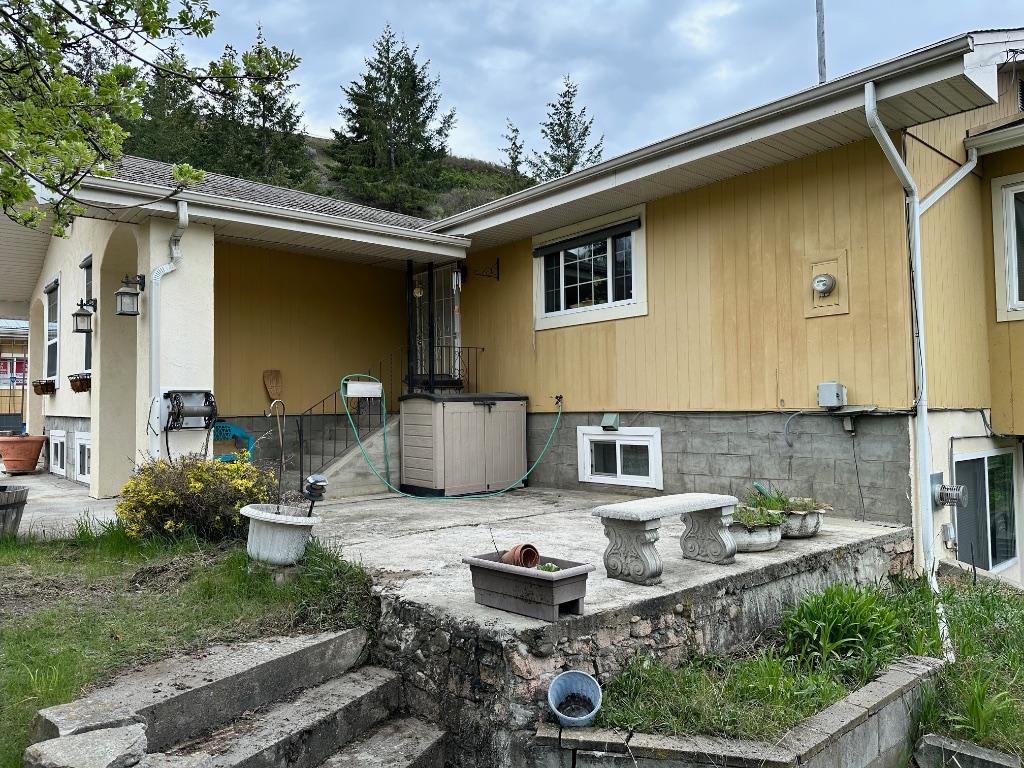 









7848


Okanagan Landing Bench

Road,
Vernon,







BC
V1H 1H3

