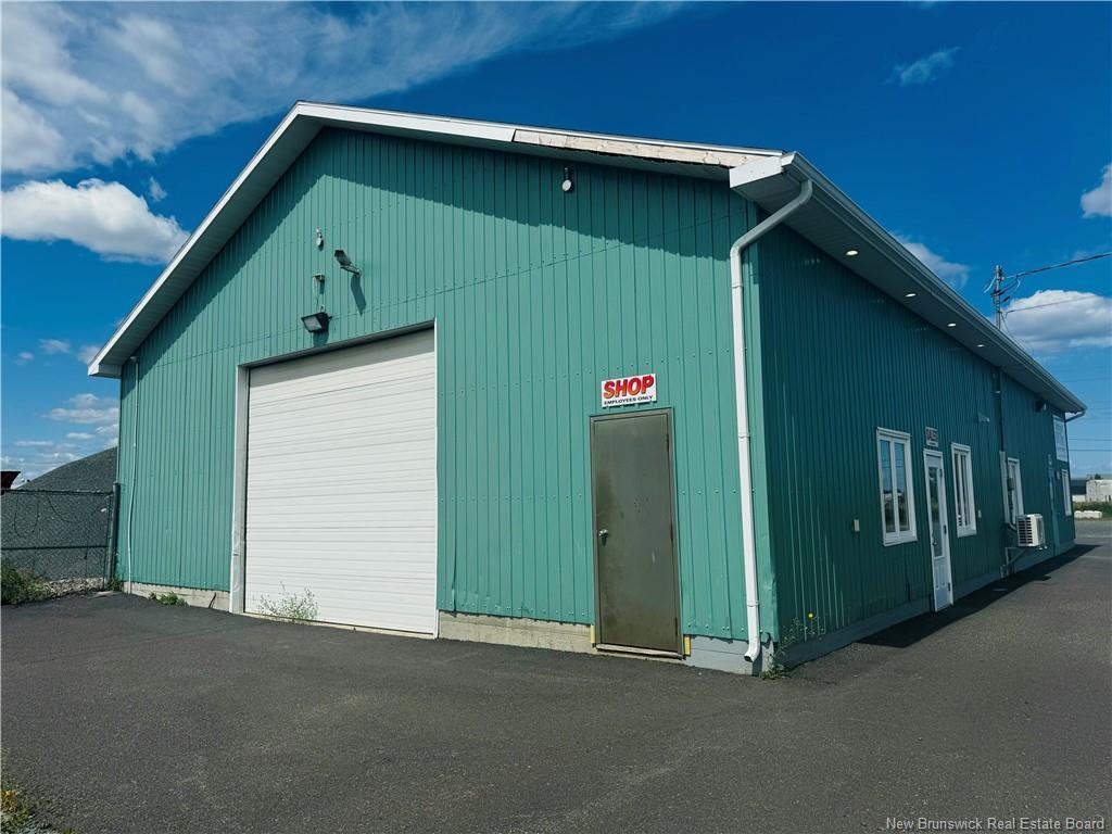









2020


Industrial

,
Bathurst,




NB
E2A 4W7

