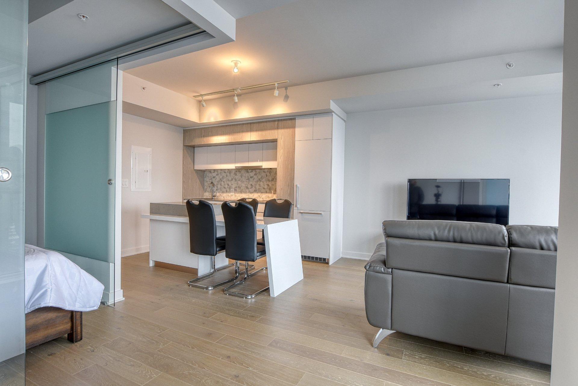 









1188


Rue St-Antoine O.

, 2605,
Montréal (Ville-Marie),




QC
H3C1B4

