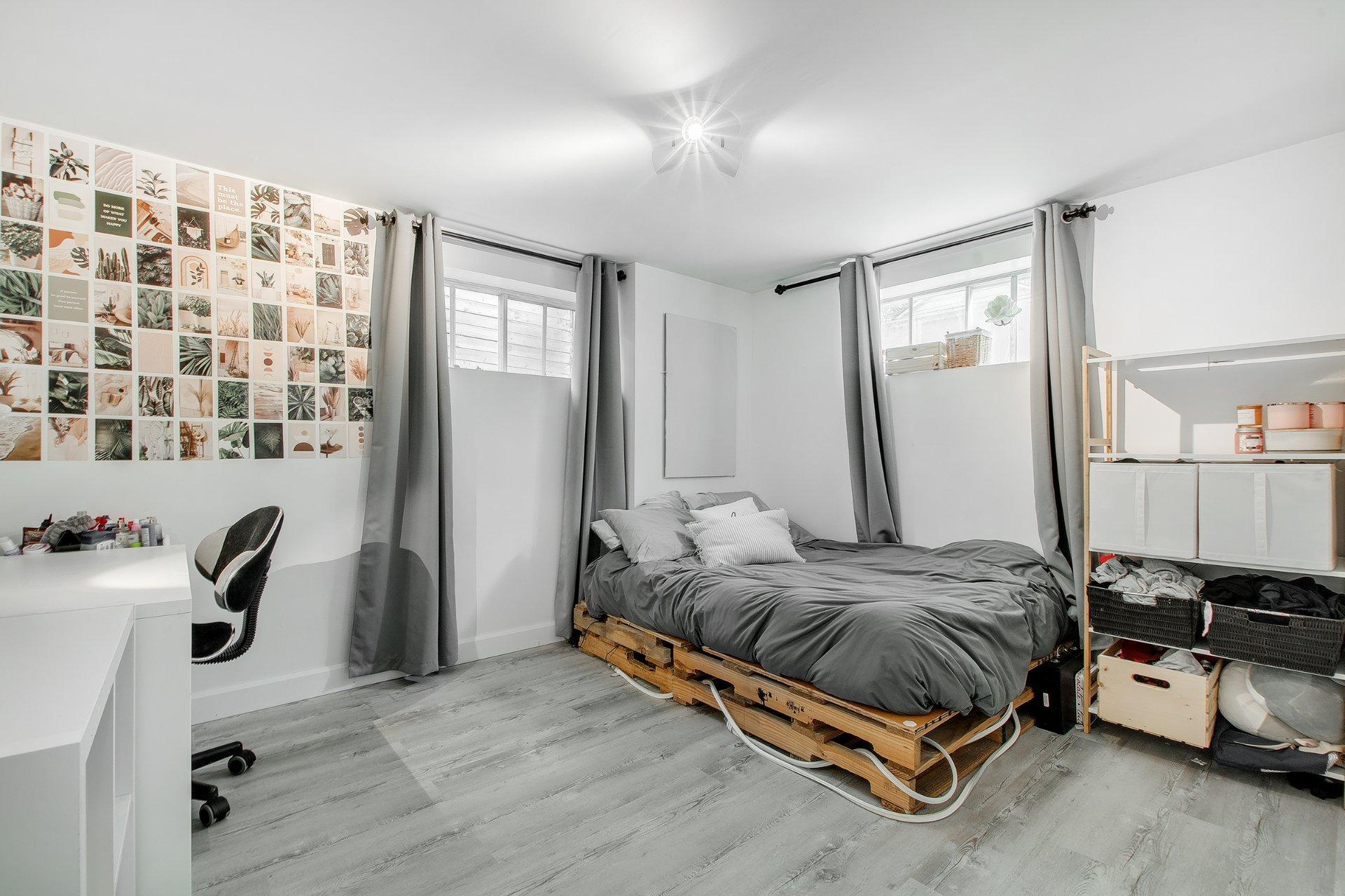 









1255


Av. Louise

,
Mascouche,




QC
J7L2S4

