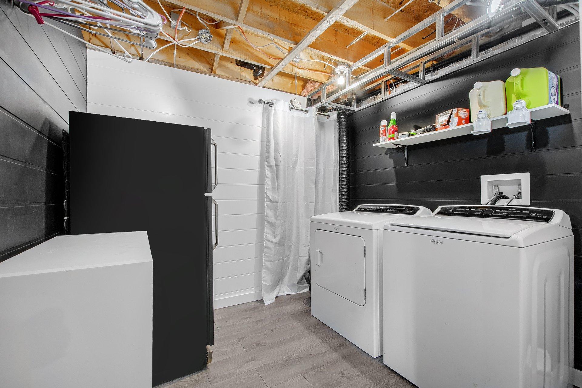 









1255


Av. Louise

,
Mascouche,




QC
J7L2S4

