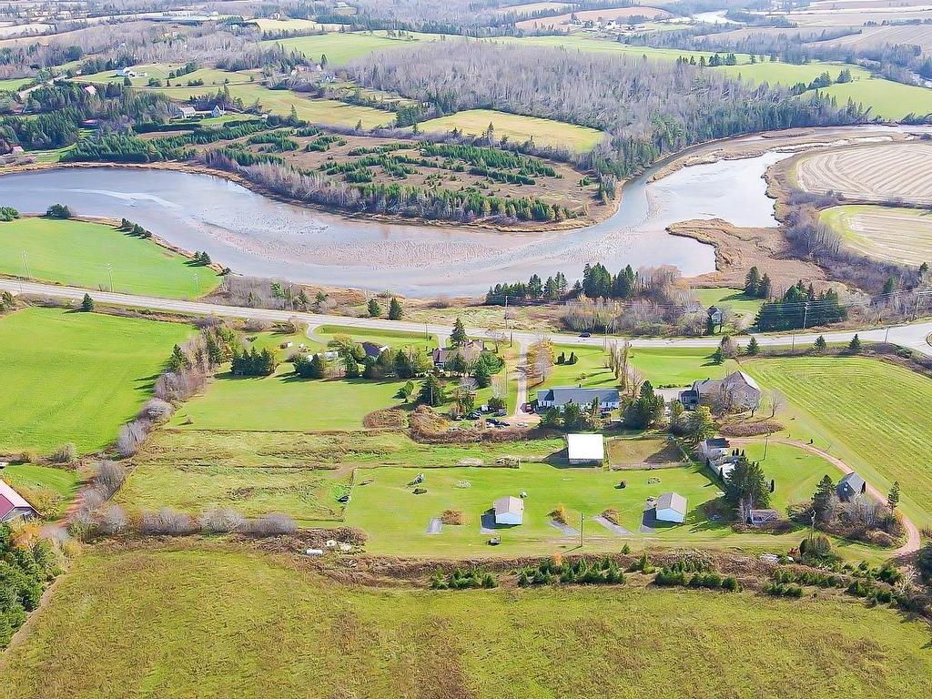 












5459 Route 13

,
New Glasgow,




PE
C0A 1N0

