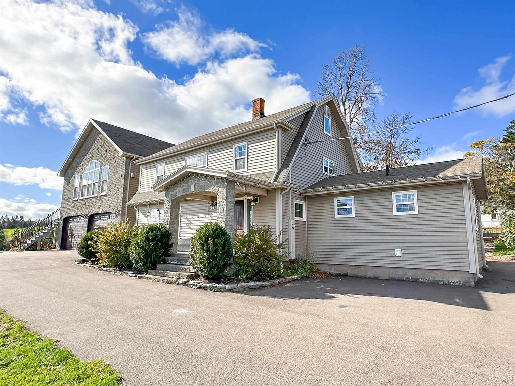 












5459 Route 13

,
New Glasgow,




PE
C0A 1N0

