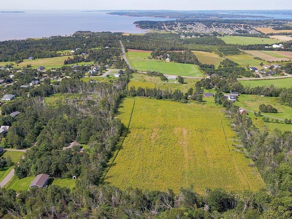 












Acreage Dairy Lane

,
Stratford,







PE
C1C 0B7

