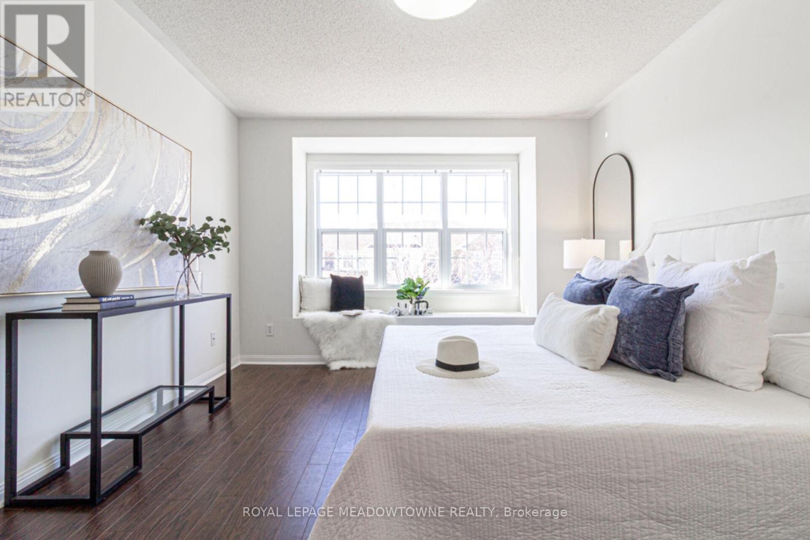 












329 BAVERSTOCK CRESCENT

,
Milton,




Ontario
L9T5K9

