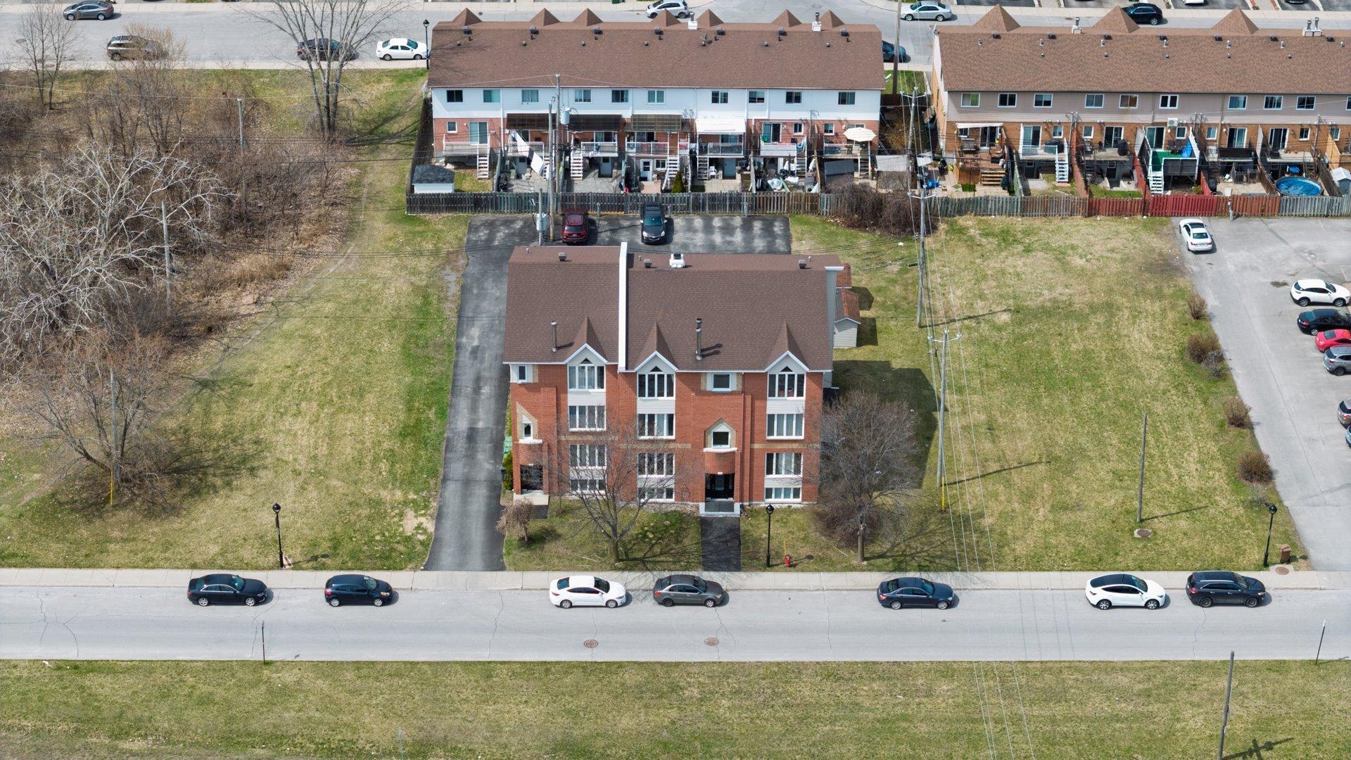 









14595


Rue Sherbrooke E.

, 302,
Montréal (Rivière-des-Prairies/Pointe-aux-Trembles),




QC
H1A5N8

