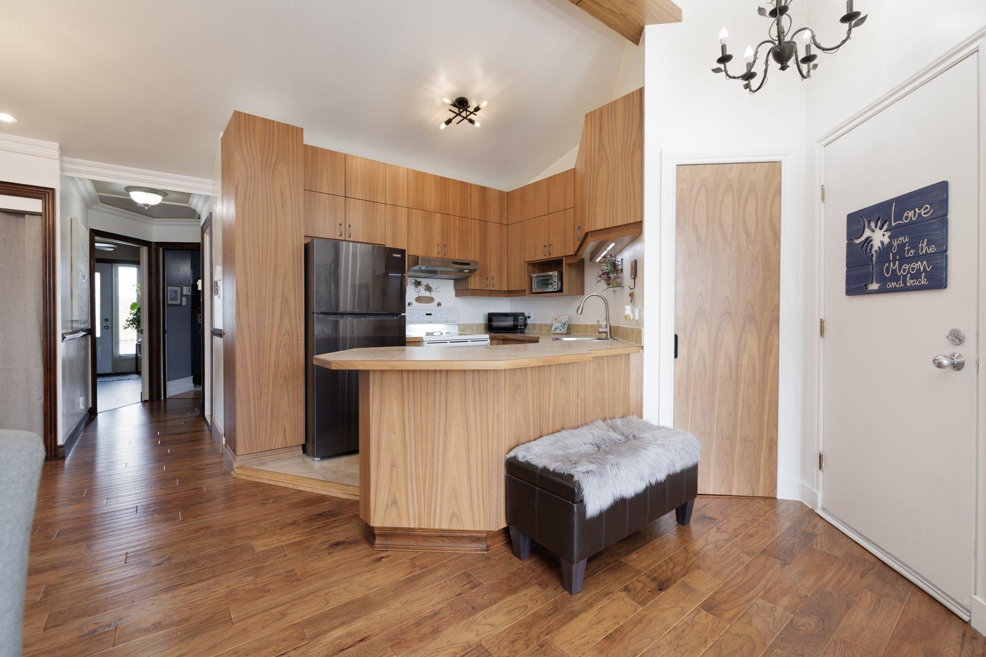 









14595


Rue Sherbrooke E.

, 302,
Montréal (Rivière-des-Prairies/Pointe-aux-Trembles),




QC
H1A5N8

