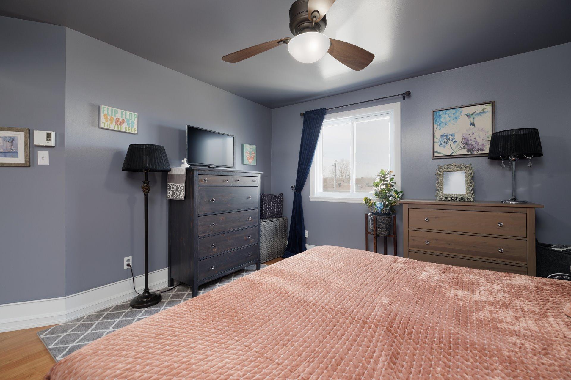 









14595


Rue Sherbrooke E.

, 302,
Montréal (Rivière-des-Prairies/Pointe-aux-Trembles),




QC
H1A5N8

