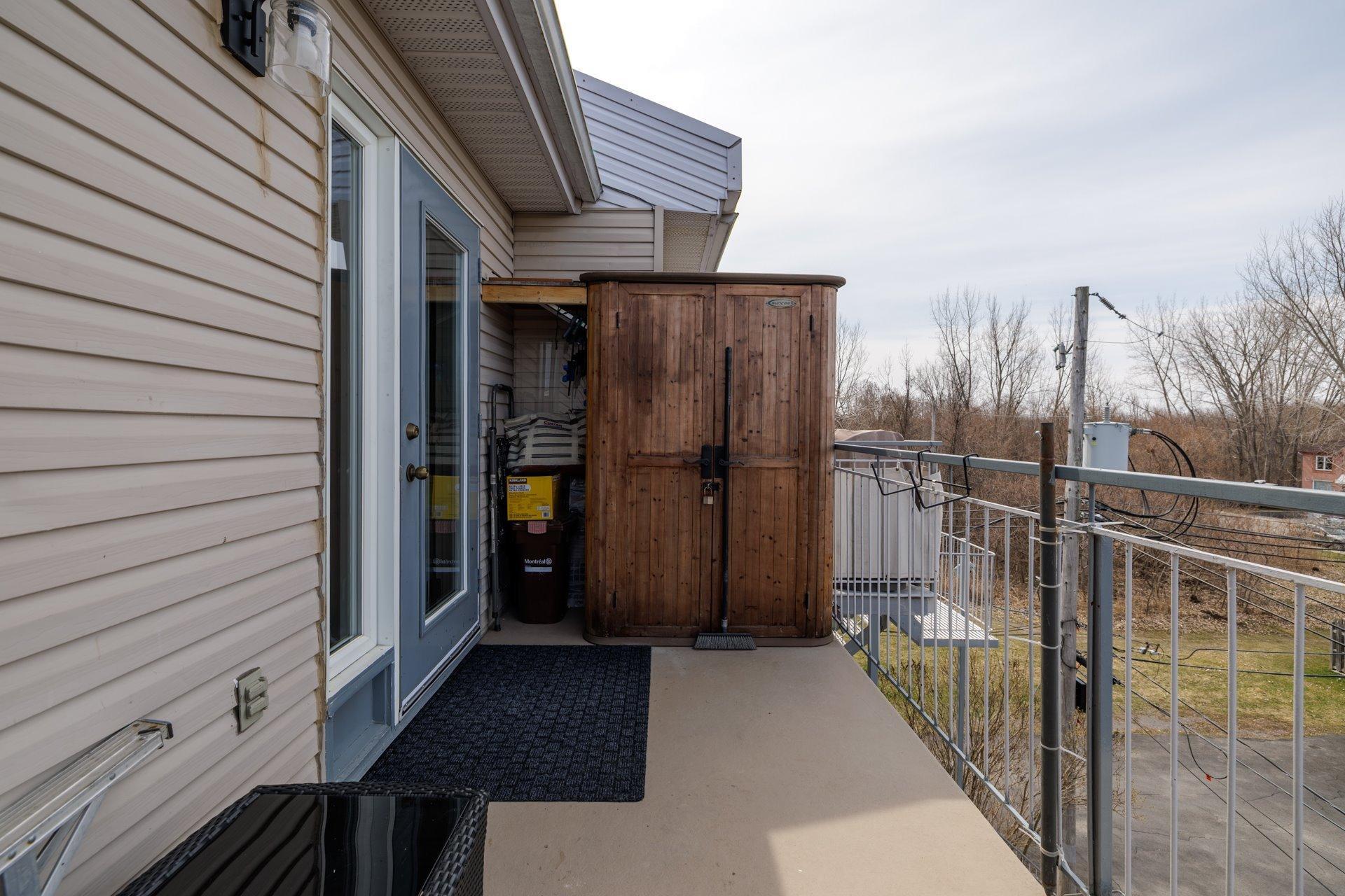 









14595


Rue Sherbrooke E.

, 302,
Montréal (Rivière-des-Prairies/Pointe-aux-Trembles),




QC
H1A5N8


