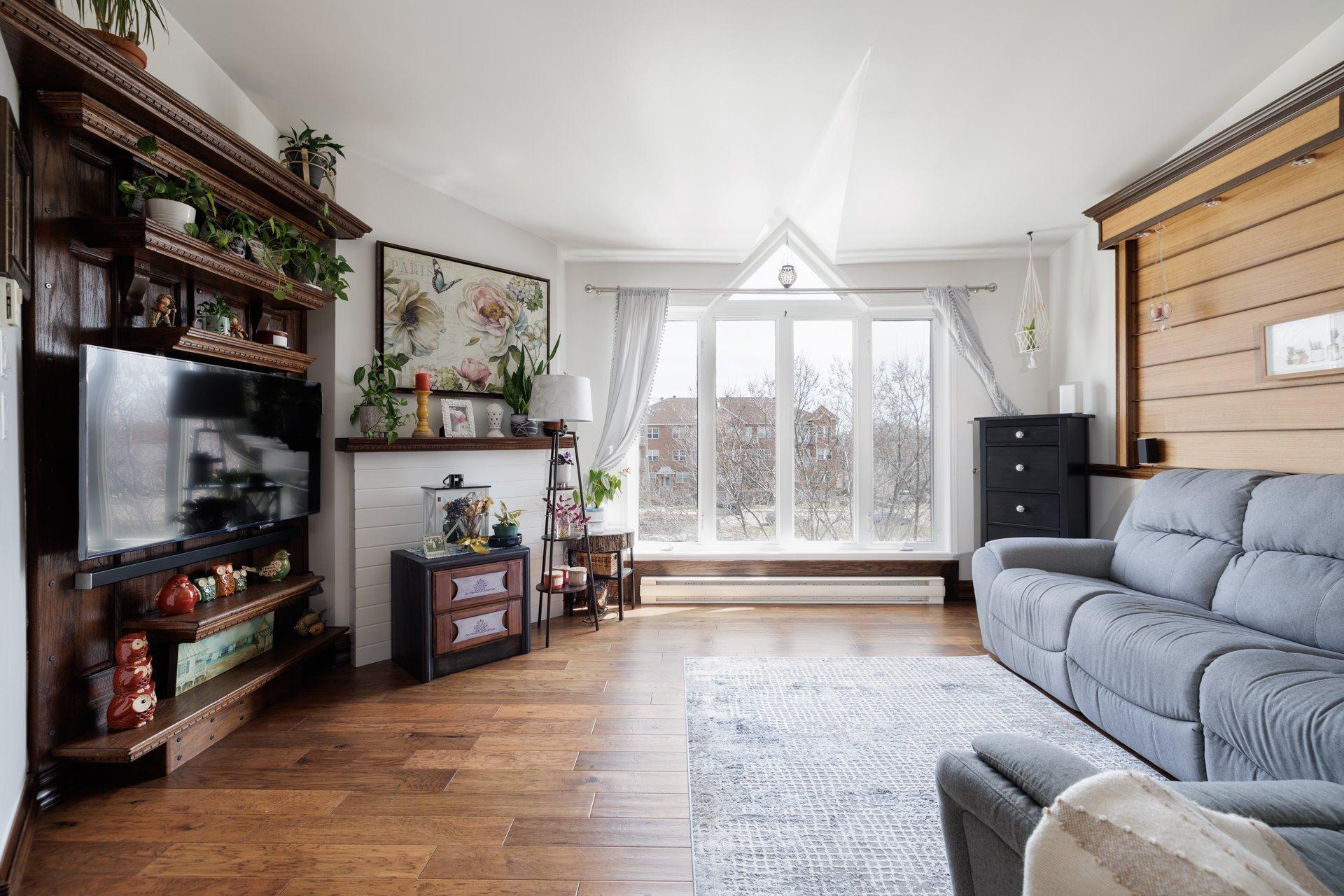 









14595


Rue Sherbrooke E.

, 302,
Montréal (Rivière-des-Prairies/Pointe-aux-Trembles),




QC
H1A5N8


