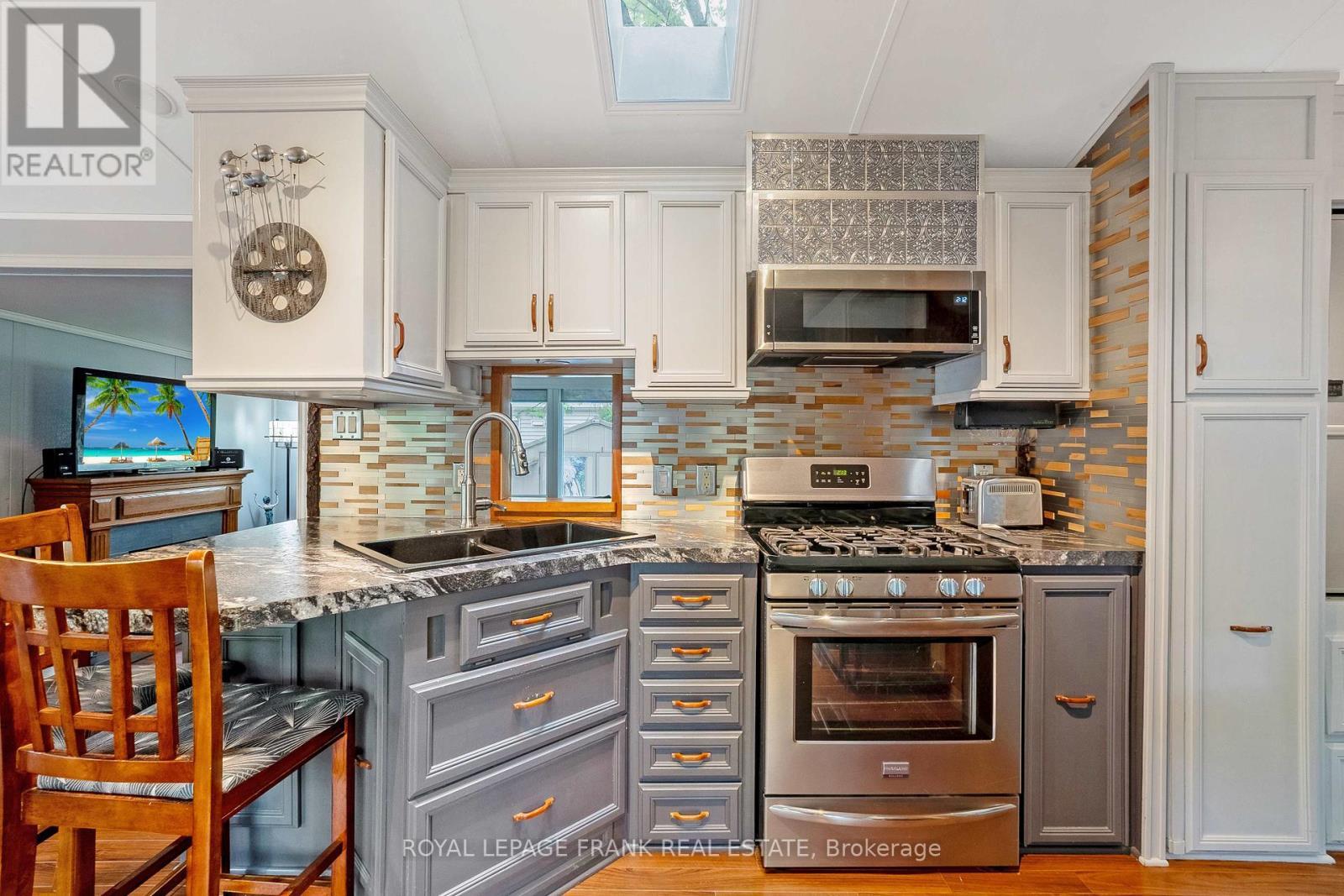












81 - 2152 COUNTY ROAD 36 ROAD

,
Kawartha Lakes (Verulam),




Ontario
K0M1L0

