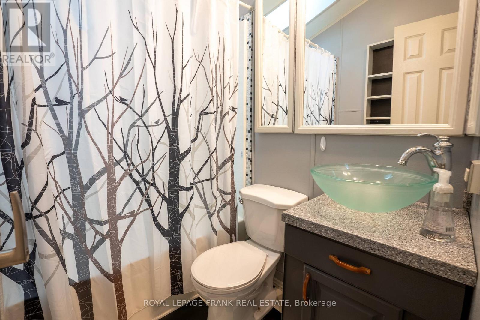 












81 - 2152 COUNTY ROAD 36 ROAD

,
Kawartha Lakes (Verulam),




Ontario
K0M1L0

