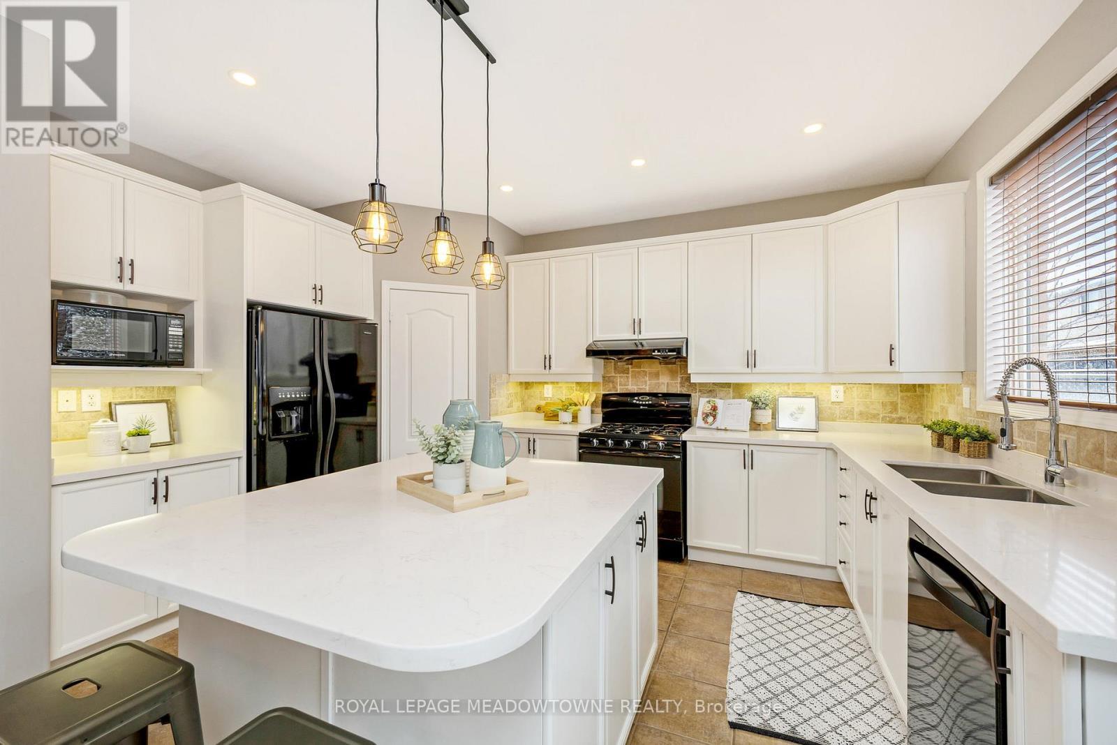 












1414 HEARST BOULEVARD

,
Milton,




Ontario
L9T6M6


