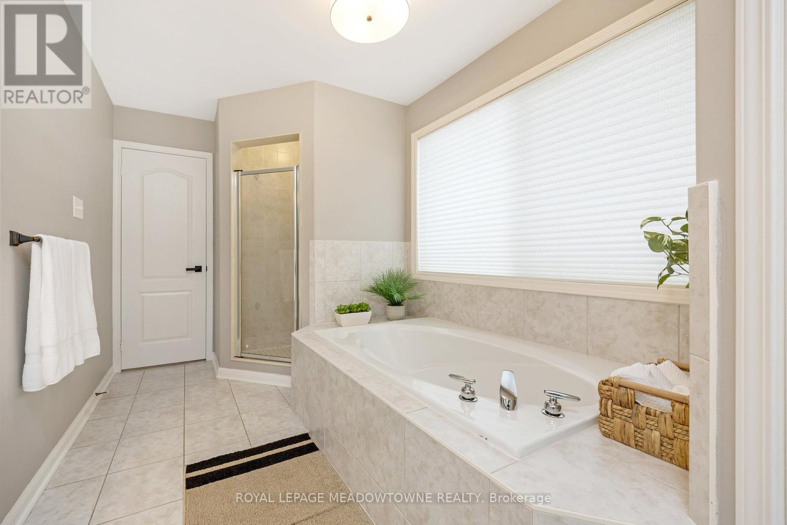 












1414 HEARST BOULEVARD

,
Milton,




Ontario
L9T6M6

