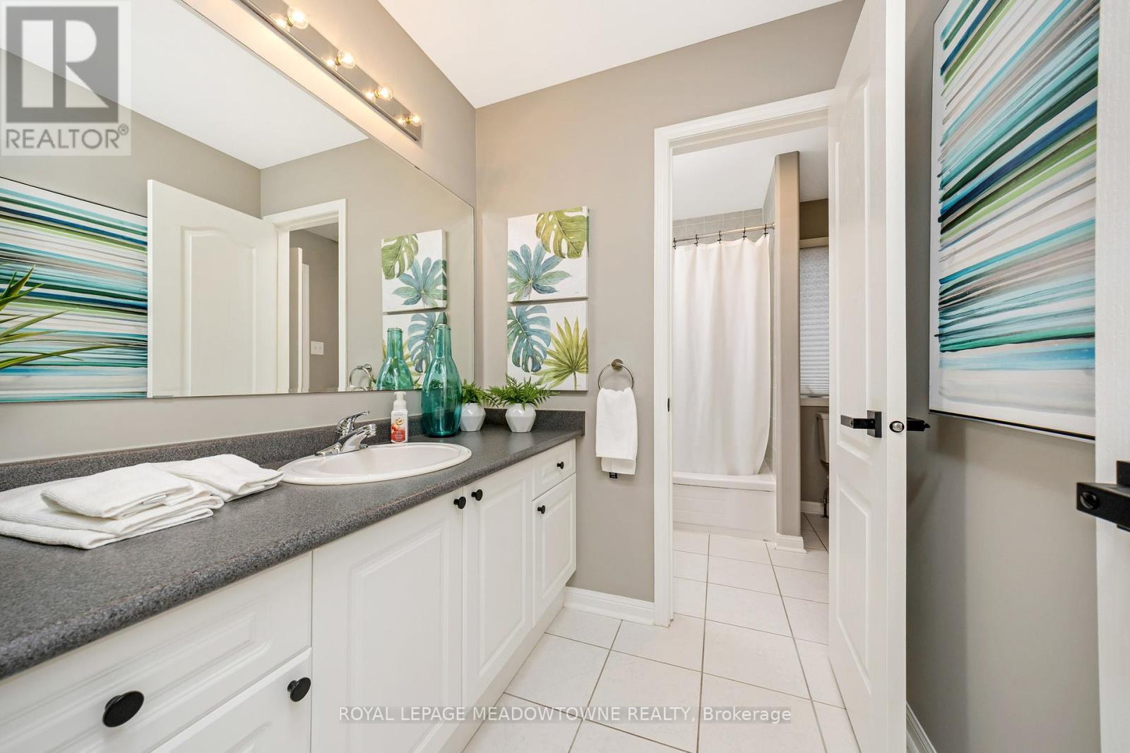 












1414 HEARST BOULEVARD

,
Milton,




Ontario
L9T6M6

