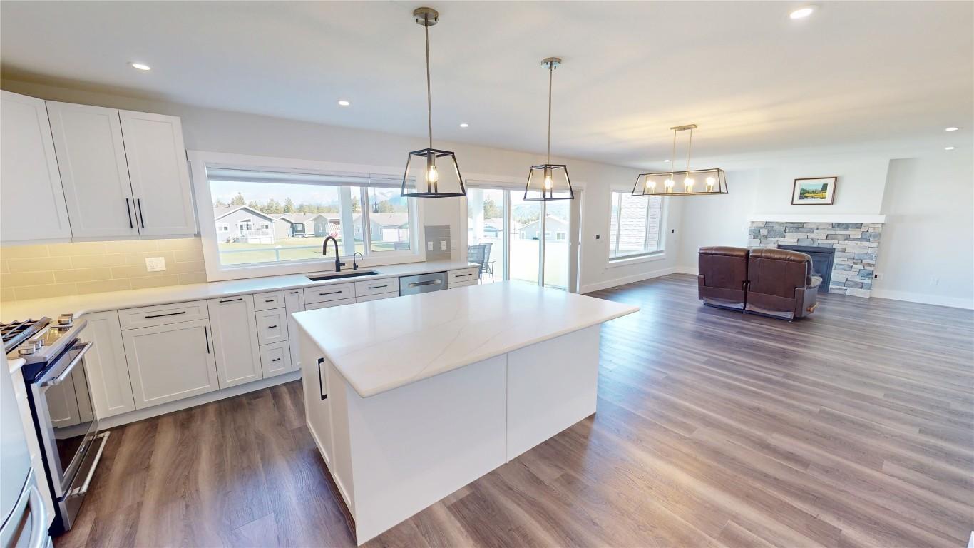 









350


Legacy Lookout

,
Cranbrook,




BC
V1C 0E4

