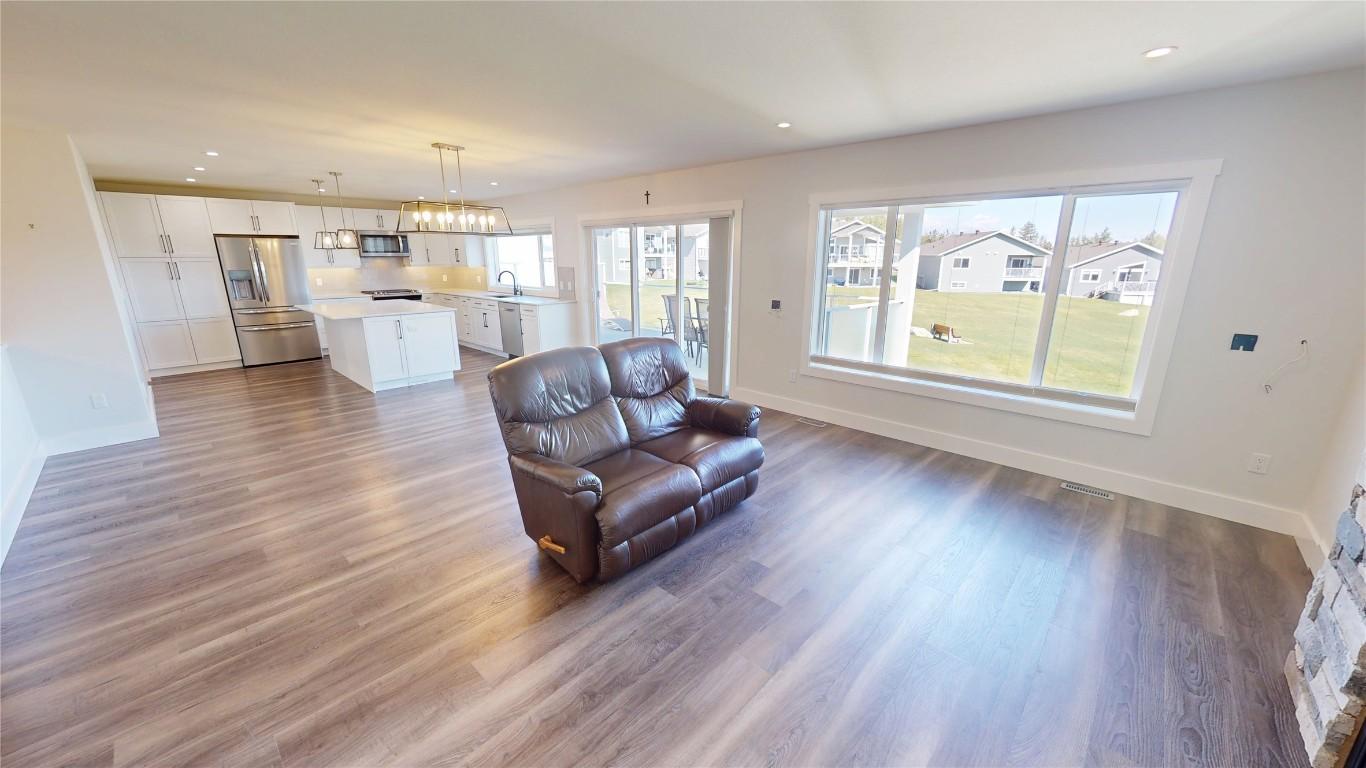 









350


Legacy Lookout

,
Cranbrook,




BC
V1C 0E4


