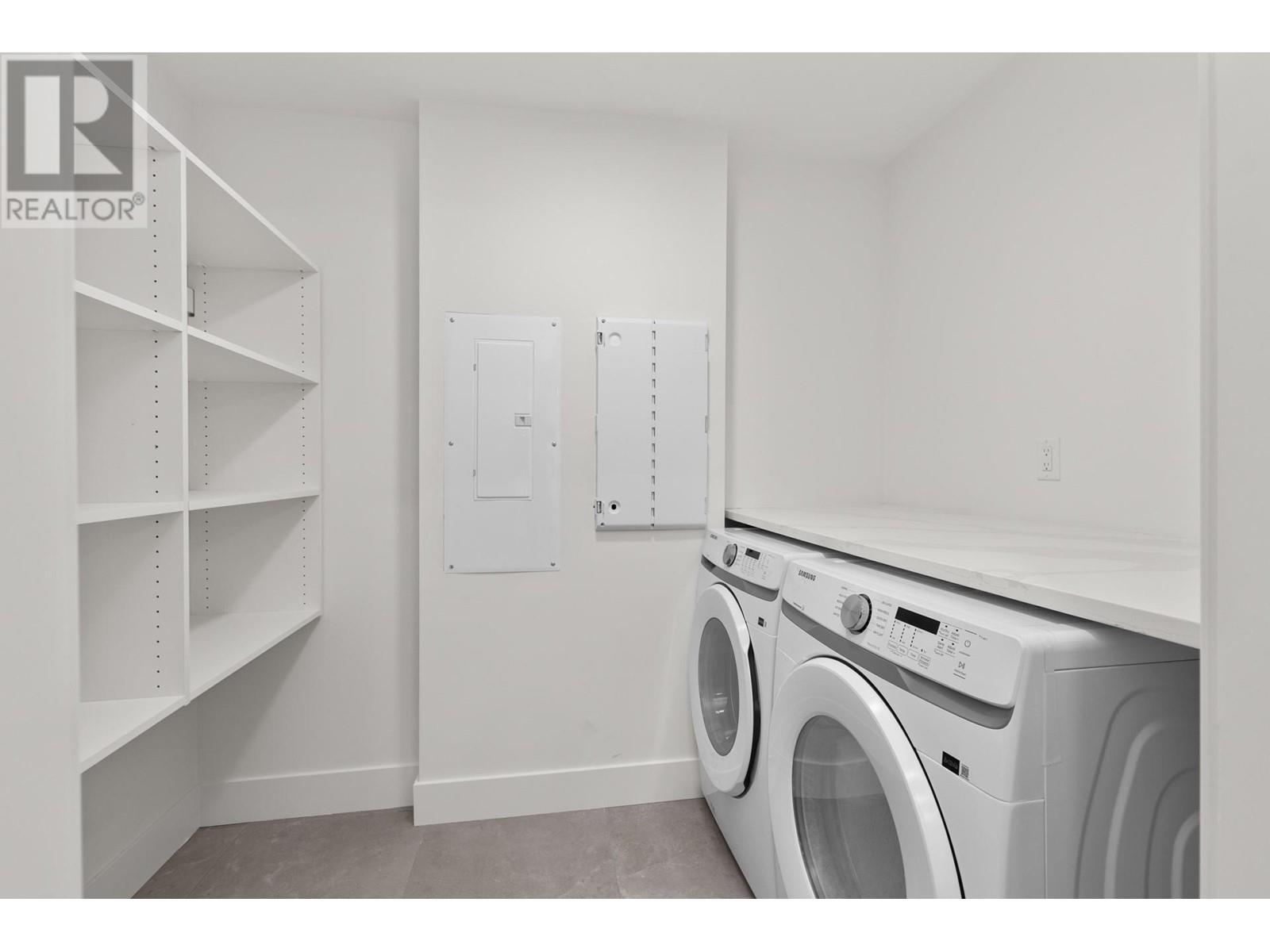 












781 Raymer Avenue Unit# 2

,
Kelowna,




British Columbia
V1Y4Z7

