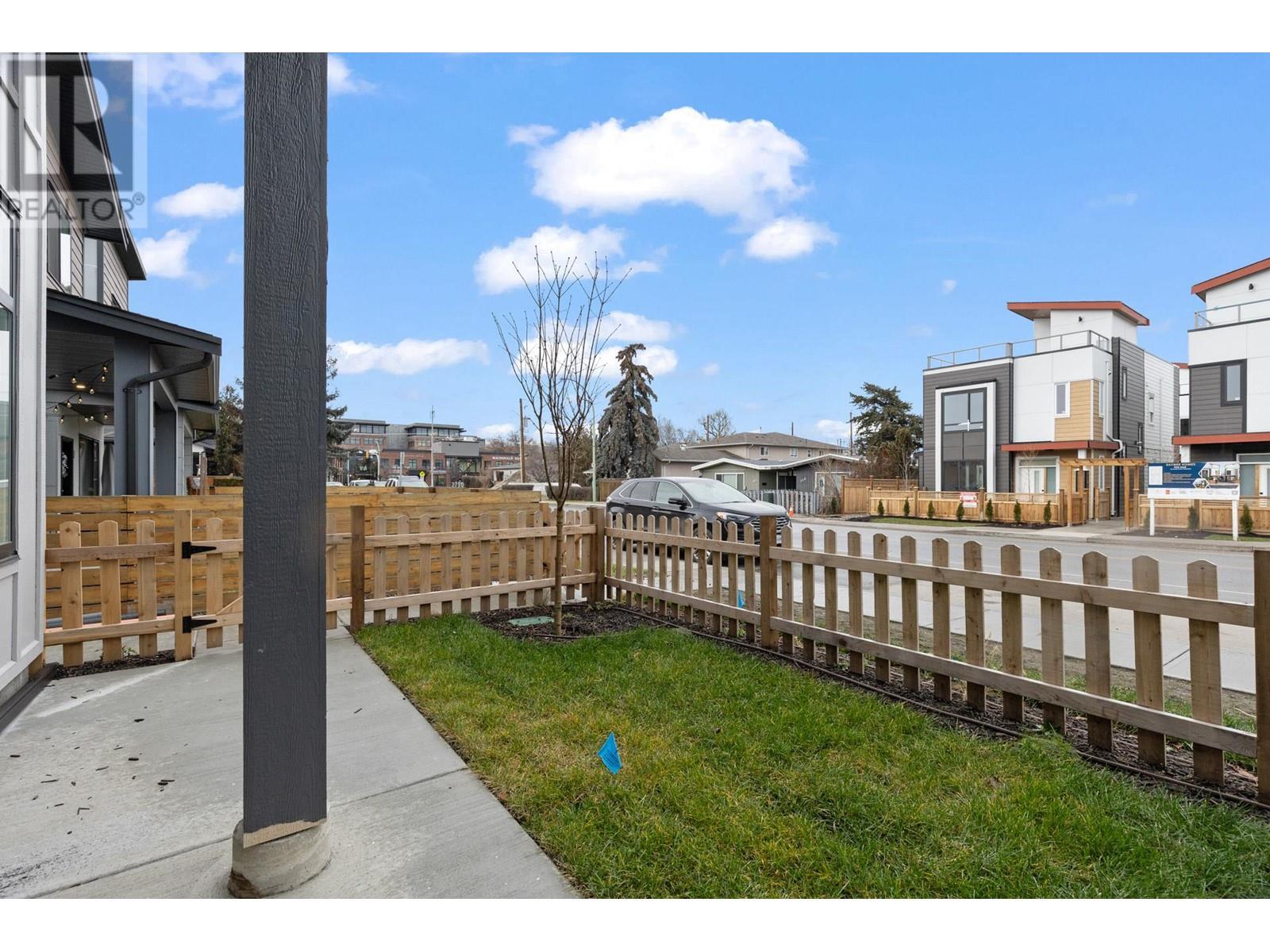 












781 Raymer Avenue Unit# 2

,
Kelowna,




British Columbia
V1Y4Z7

