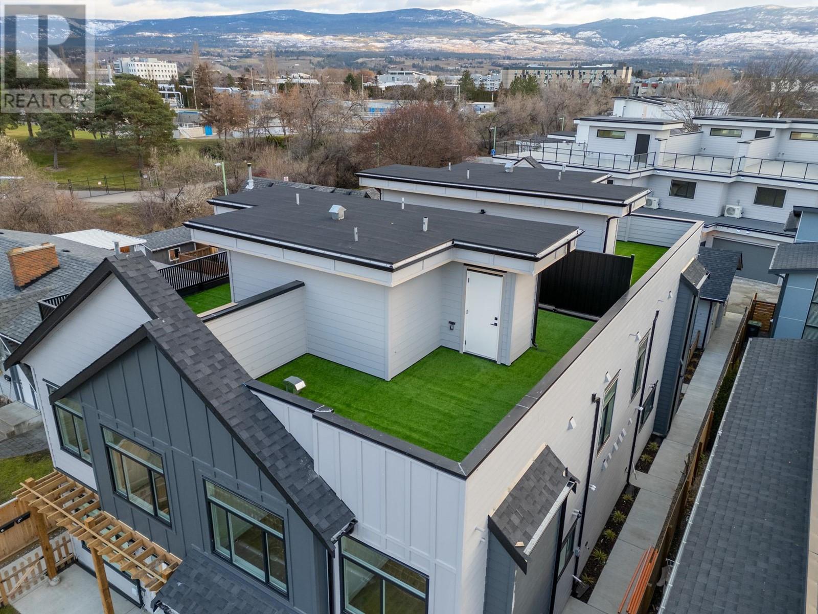 












781 Raymer Avenue Unit# 2

,
Kelowna,




British Columbia
V1Y4Z7

