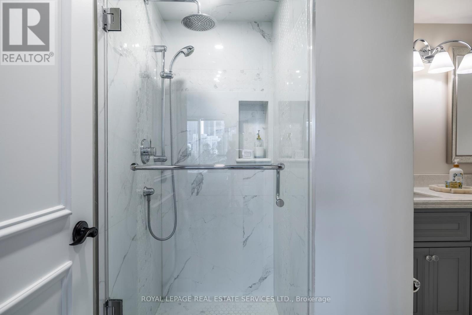 












309 - 1 PALACE PIER COURT

,
Toronto,




Ontario
M8V3W9

