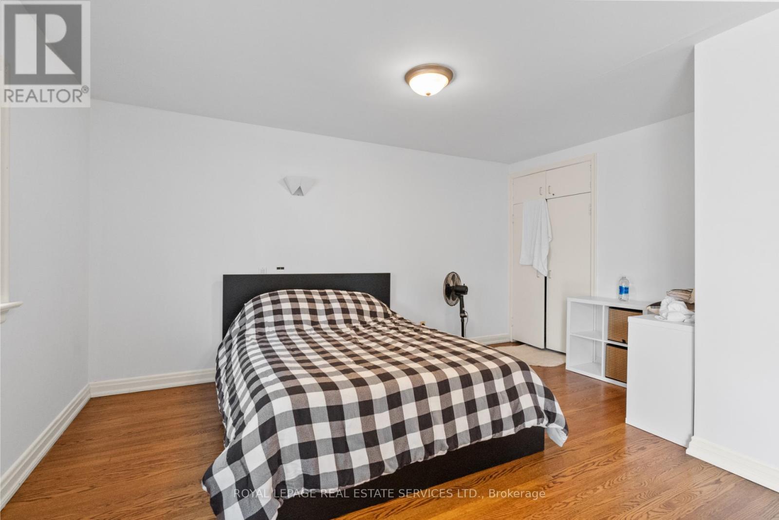 












89 VALECREST DRIVE

,
Toronto,




Ontario
M9A4P5

