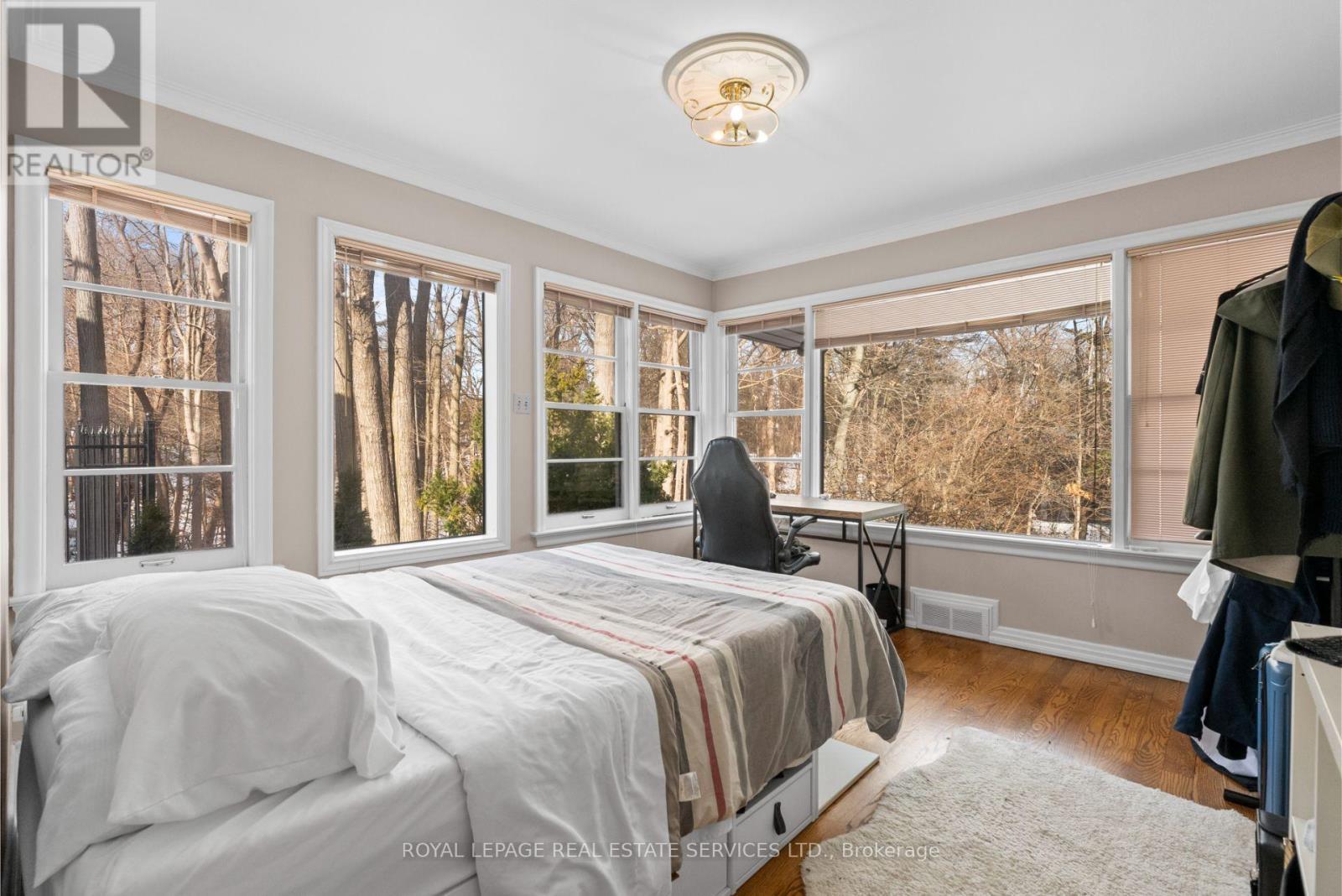 












89 VALECREST DRIVE

,
Toronto,




Ontario
M9A4P5

