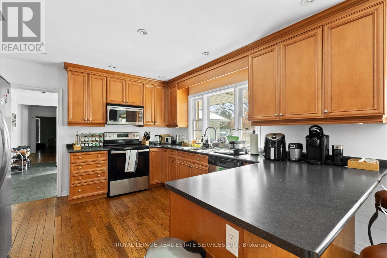 












89 VALECREST DRIVE

,
Toronto,




Ontario
M9A4P5

